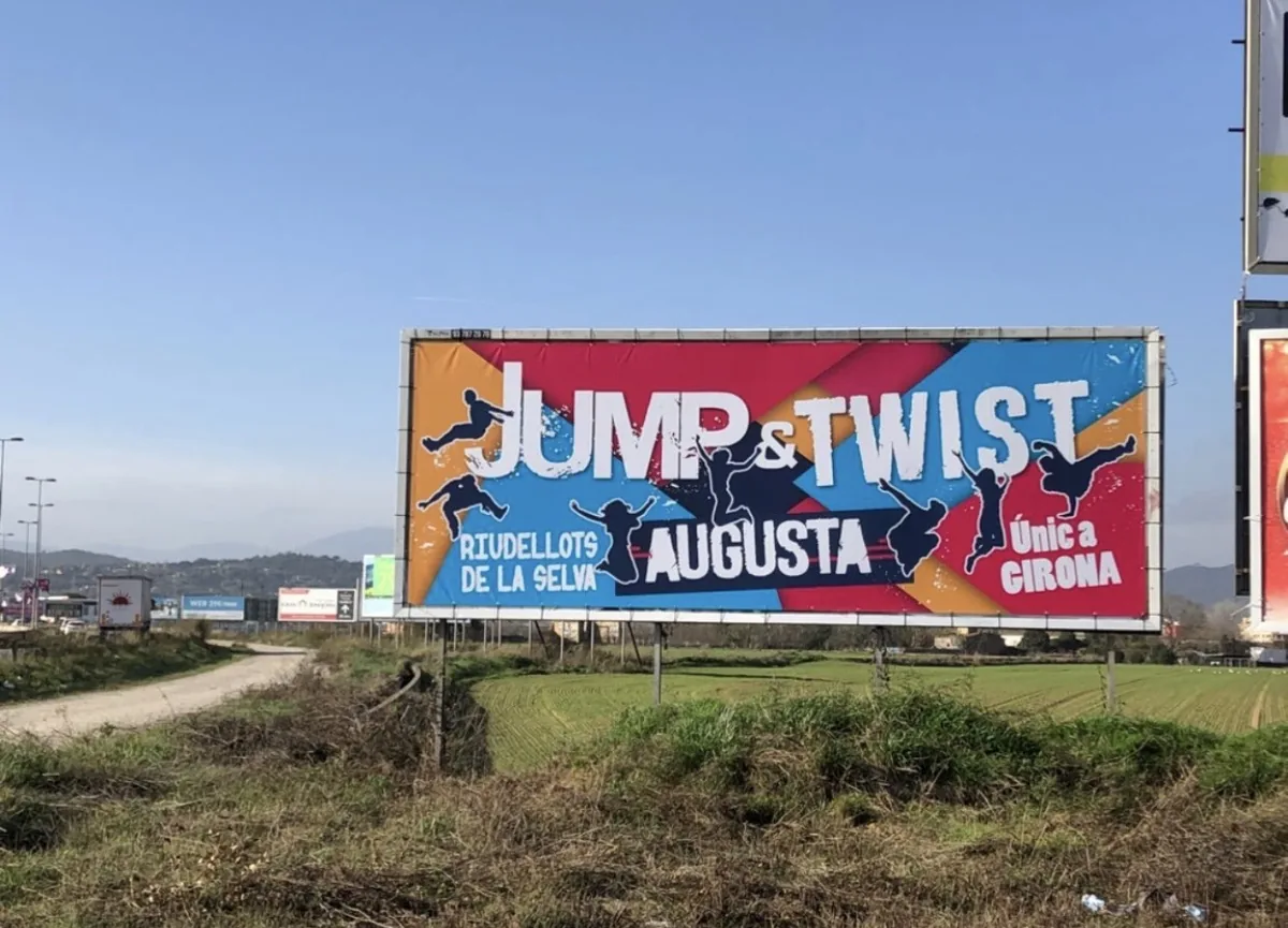 Lona exterior — Jump & Twist Augusta Girona